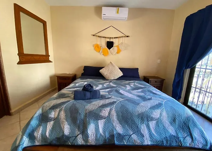 W/ Prime Location Mexican Colonial Style Apartment *