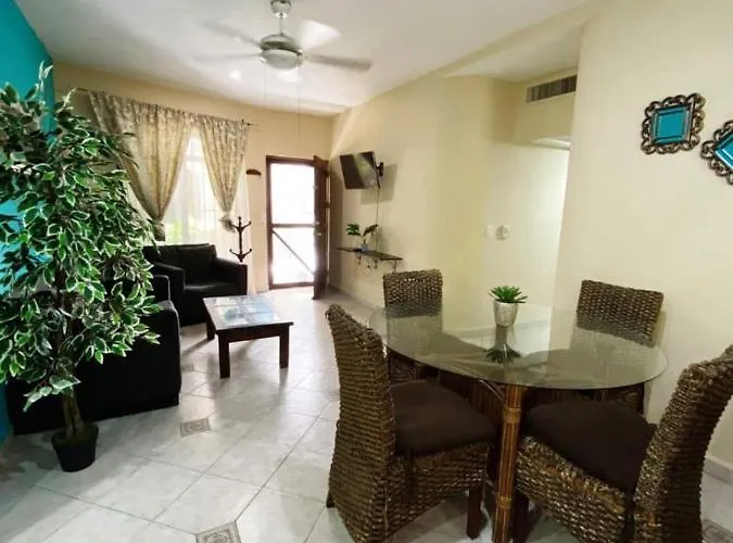 W/ Prime Location Mexican Colonial Style Playa del Carmen