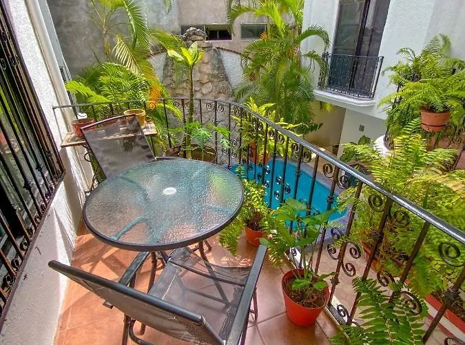 Apartment W/ Prime Location Mexican Colonial Style Playa del Carmen