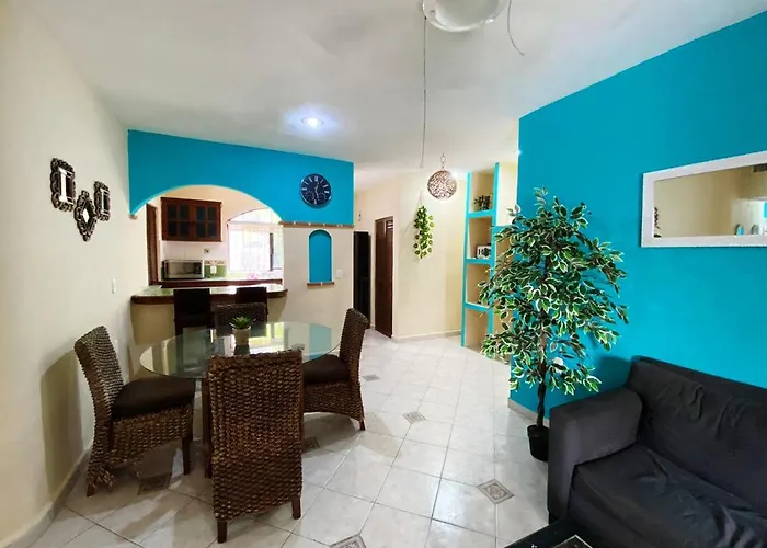 W/ Prime Location Mexican Colonial Style Apartment *