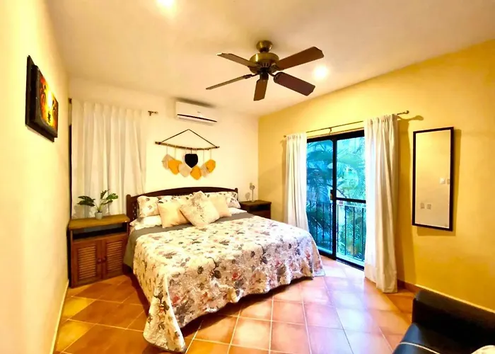 W/ Prime Location Mexican Colonial Style Apartment